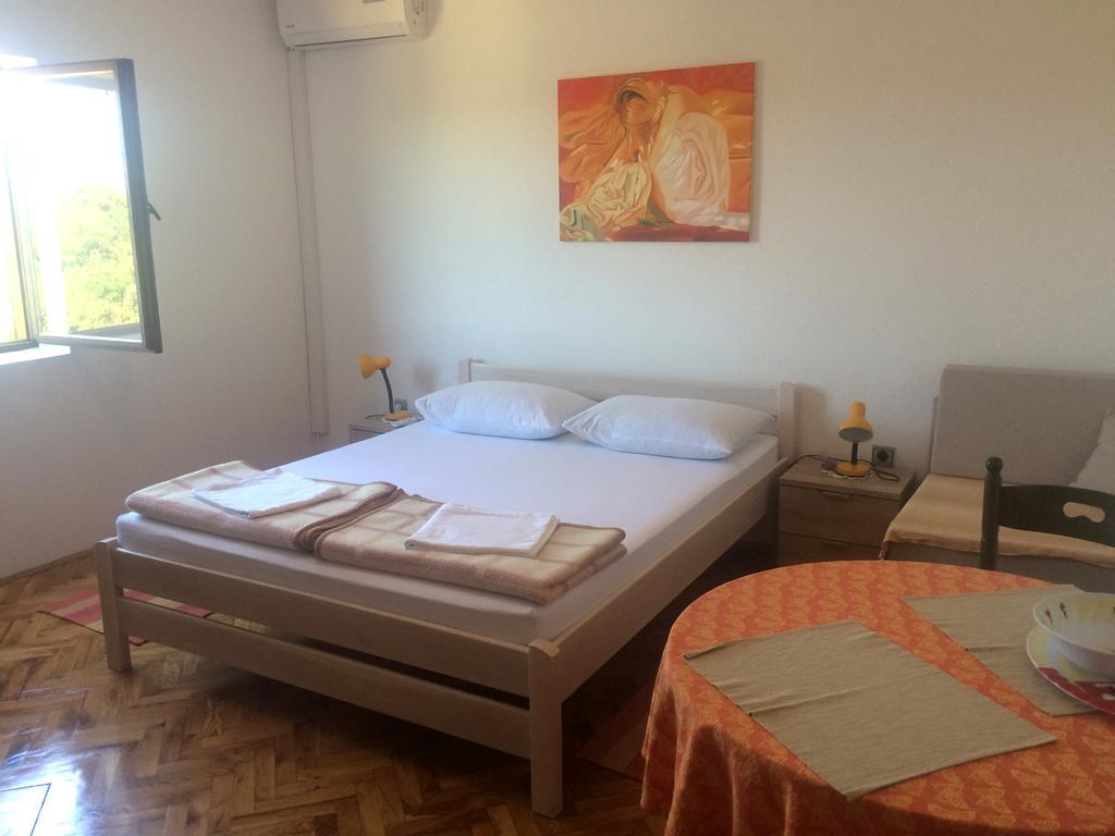 Apartments Radulovic Biograd Na Moru Exterior photo