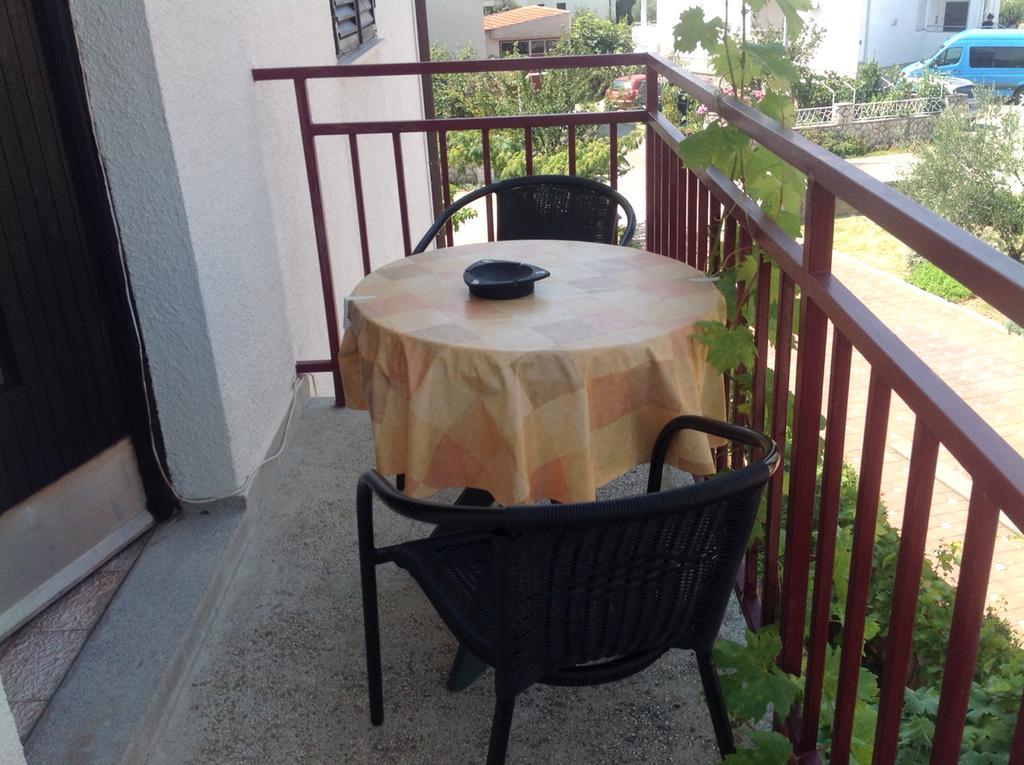 Apartments Radulovic Biograd Na Moru Room photo